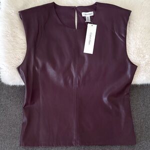 Calvin Klein Top!